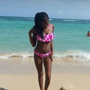 Meet your Posher, Tyase